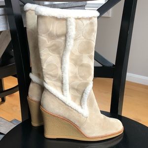NEVER WORN Coach Jordana suede boots